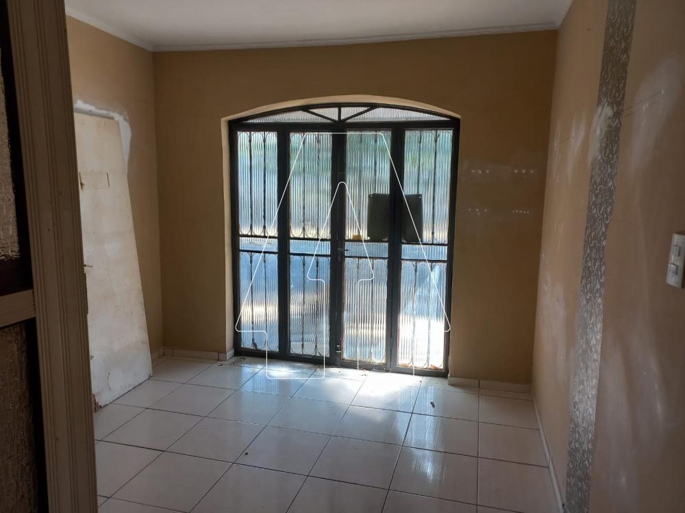 Alugar Casa / Residencial em Ara&ccedil;atuba R$ 1.200,00 - Foto 4