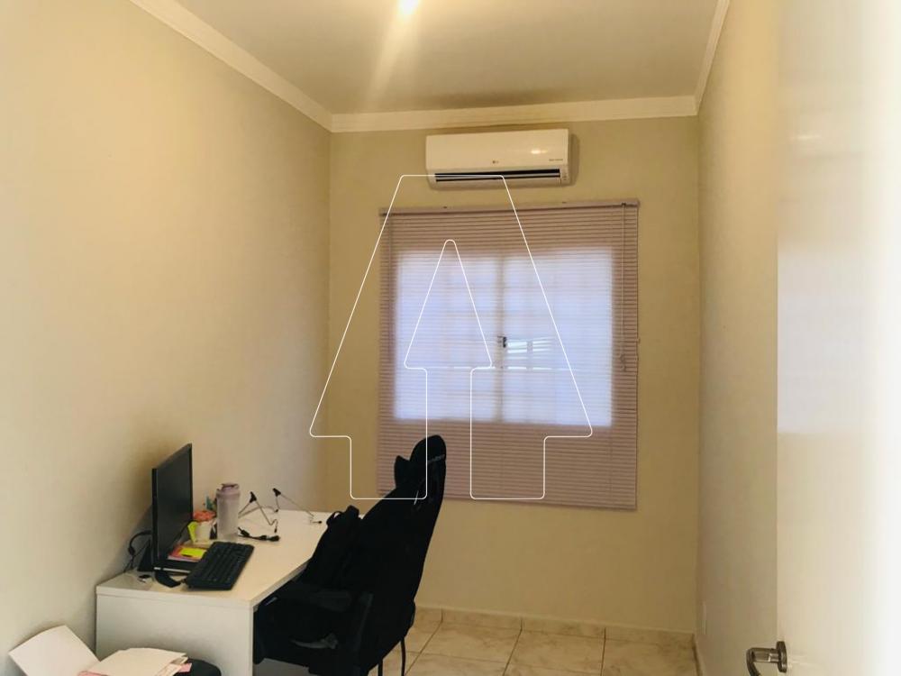 Comprar Casa / Residencial em Ara&ccedil;atuba R$ 450.000,00 - Foto 4