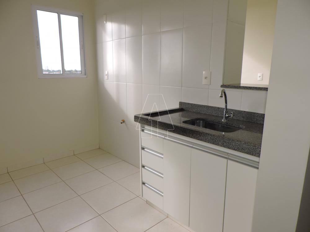 Alugar Apartamento / Padr&atilde;o em Ara&ccedil;atuba R$ 1.400,00 - Foto 6