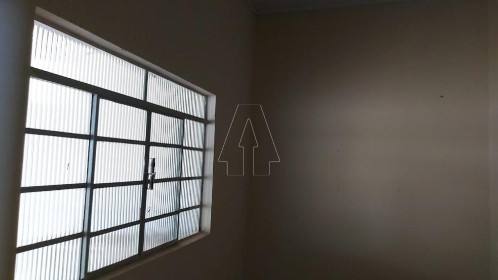 Alugar Casa / Residencial em Ara&ccedil;atuba R$ 800,00 - Foto 2