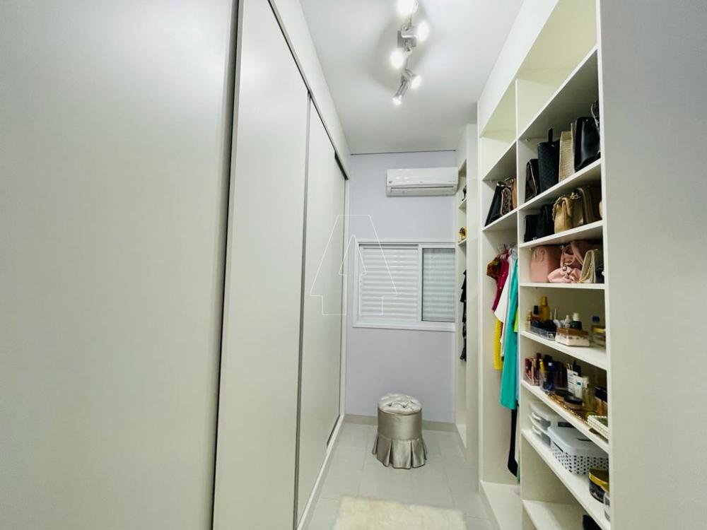 Comprar Casa / Condom&iacute;nio em Ara&ccedil;atuba R$ 850.000,00 - Foto 11