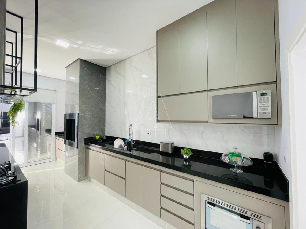 Comprar Casa / Condom&iacute;nio em Ara&ccedil;atuba R$ 850.000,00 - Foto 9