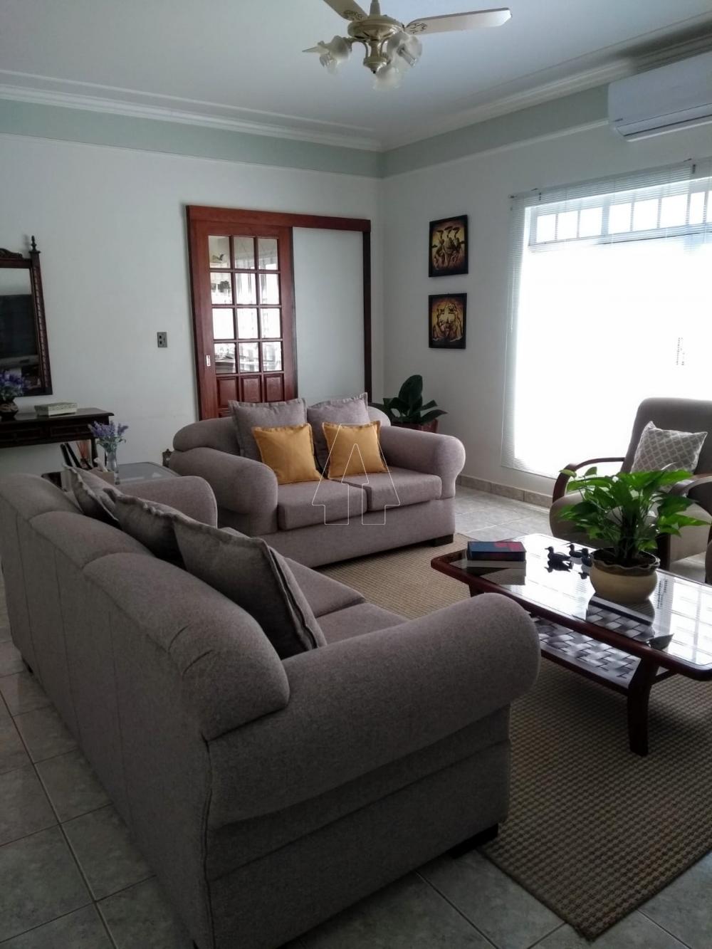 Comprar Casa / Residencial em Ara&ccedil;atuba R$ 700.000,00 - Foto 1