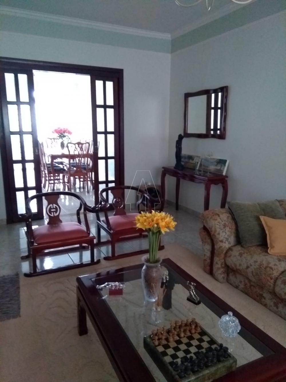 Comprar Casa / Residencial em Ara&ccedil;atuba R$ 700.000,00 - Foto 2