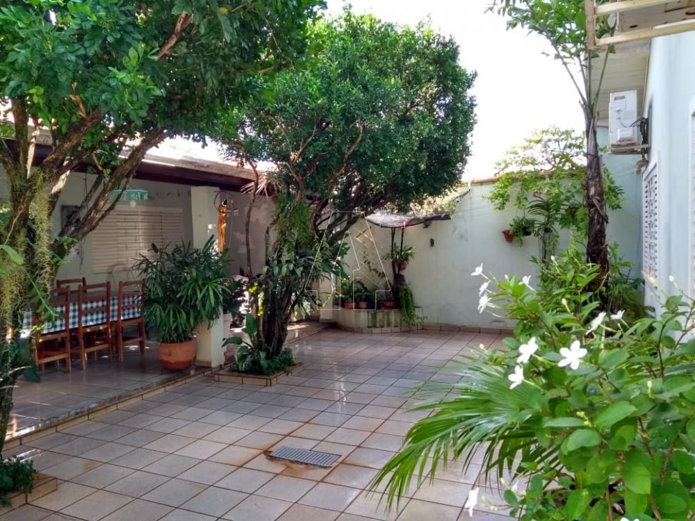 Comprar Casa / Residencial em Ara&ccedil;atuba R$ 700.000,00 - Foto 13