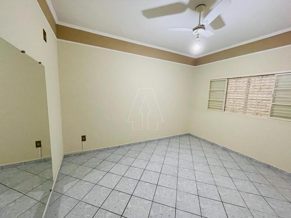 Comprar Casa / Residencial em Ara&ccedil;atuba R$ 460.000,00 - Foto 8