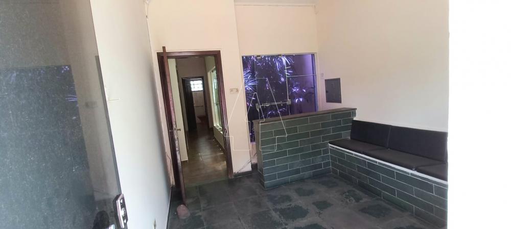 Alugar Comercial / Pr&eacute;dio em Ara&ccedil;atuba R$ 4.000,00 - Foto 2