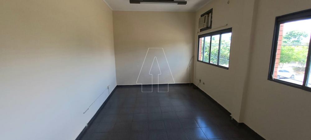 Alugar Comercial / Pr&eacute;dio em Ara&ccedil;atuba R$ 4.000,00 - Foto 12