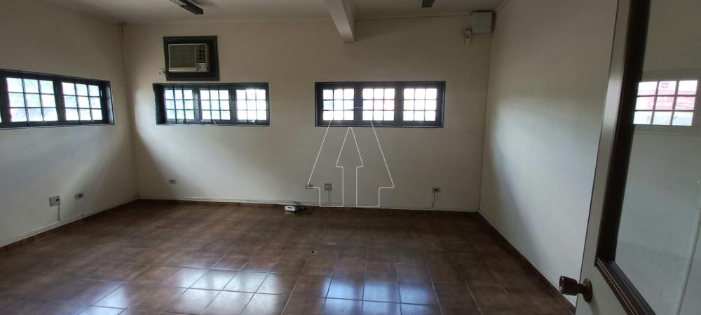 Alugar Comercial / Pr&eacute;dio em Ara&ccedil;atuba R$ 4.000,00 - Foto 15