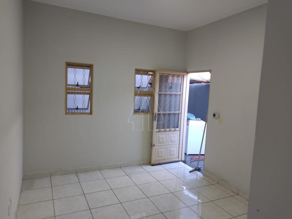Alugar Casa / Residencial em Ara&ccedil;atuba R$ 800,00 - Foto 4