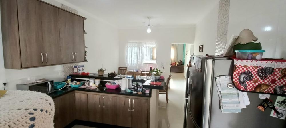 Comprar Casa / Residencial em Ara&ccedil;atuba R$ 540.000,00 - Foto 3