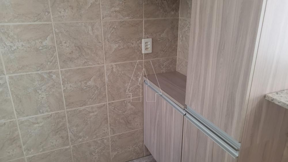 Alugar Casa / Condom&iacute;nio em Ara&ccedil;atuba R$ 1.000,00 - Foto 4