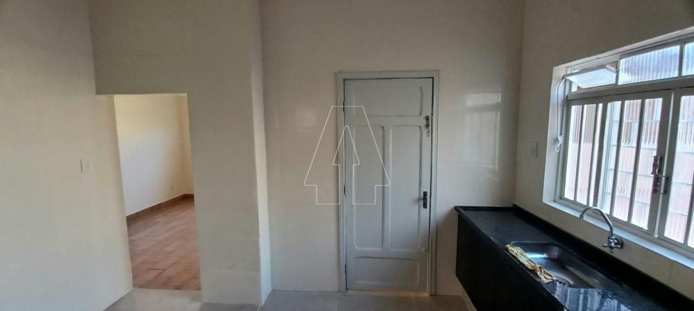 Alugar Casa / Residencial em Ara&ccedil;atuba R$ 1.300,00 - Foto 12