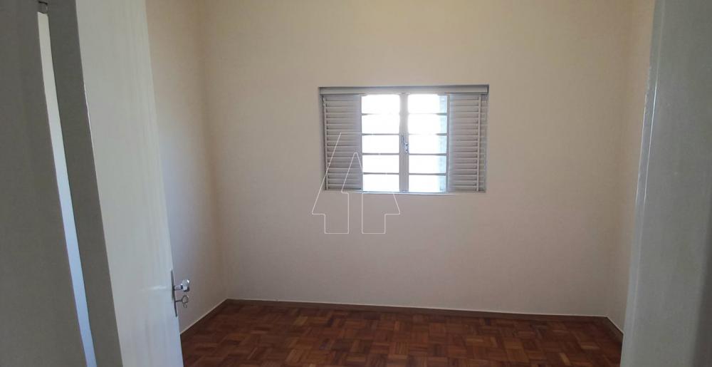 Alugar Casa / Residencial em Ara&ccedil;atuba R$ 1.300,00 - Foto 23
