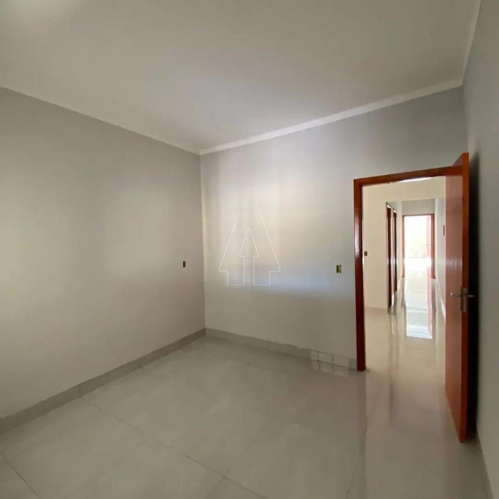 Alugar Casa / Residencial em Ara&ccedil;atuba R$ 1.550,00 - Foto 7