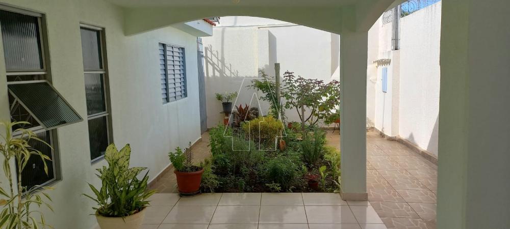 Comprar Casa / Residencial em Ara&ccedil;atuba R$ 300.000,00 - Foto 2