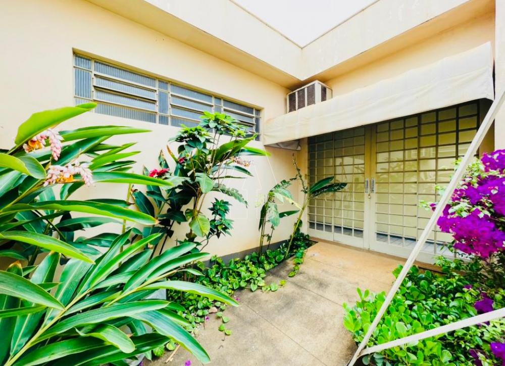 Comprar Comercial / Casa em Ara&ccedil;atuba R$ 750.000,00 - Foto 18