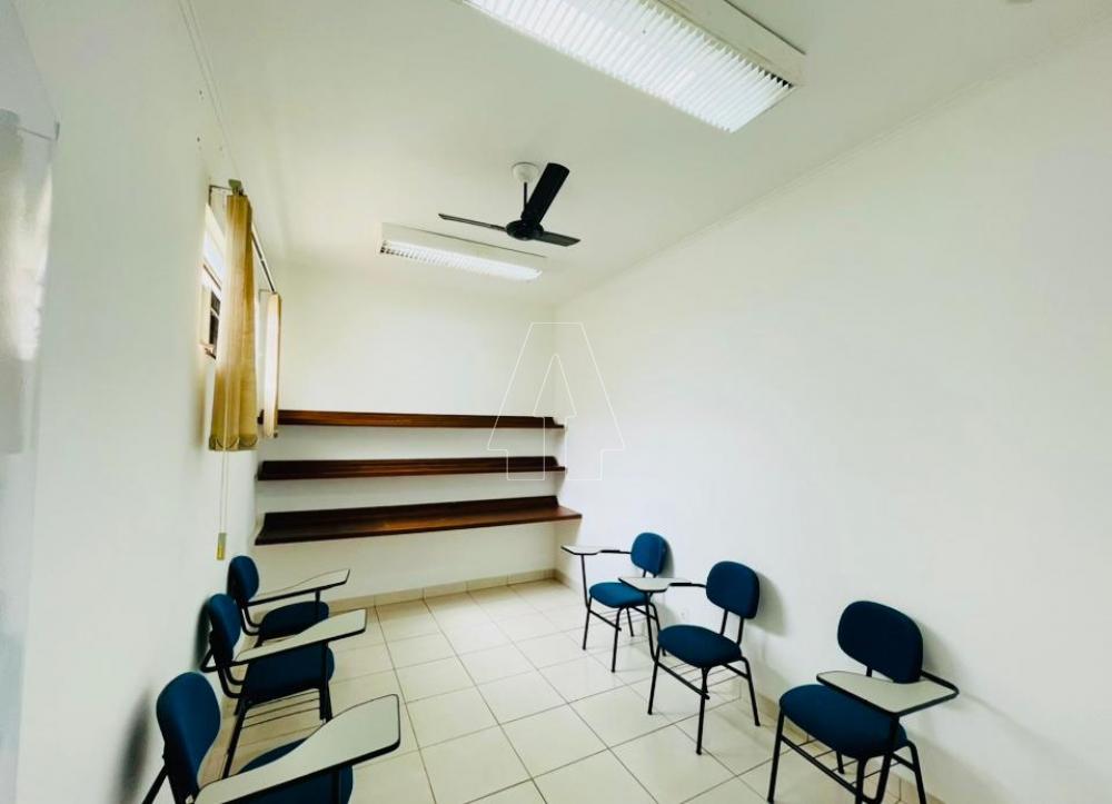 Comprar Comercial / Casa em Ara&ccedil;atuba R$ 750.000,00 - Foto 3