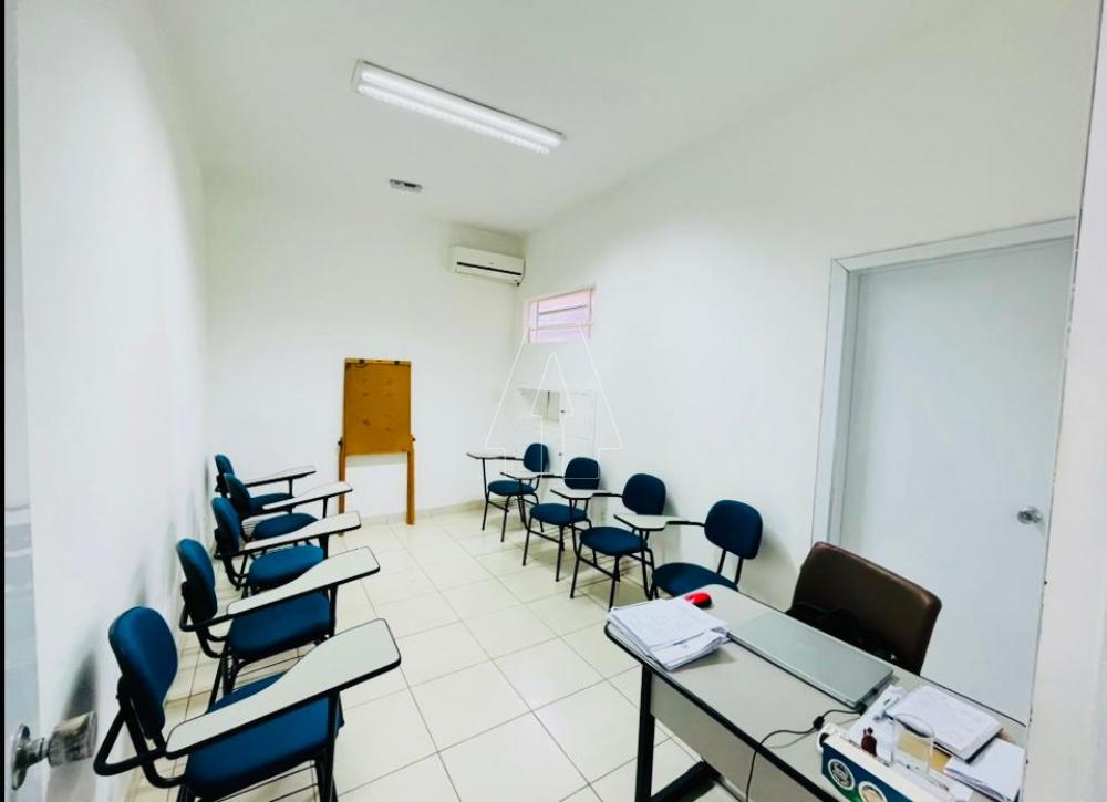 Comprar Comercial / Casa em Ara&ccedil;atuba R$ 750.000,00 - Foto 4