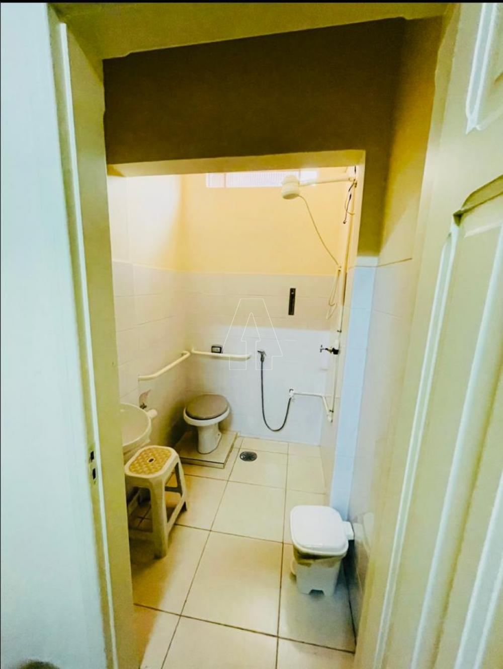 Comprar Comercial / Casa em Ara&ccedil;atuba R$ 750.000,00 - Foto 9