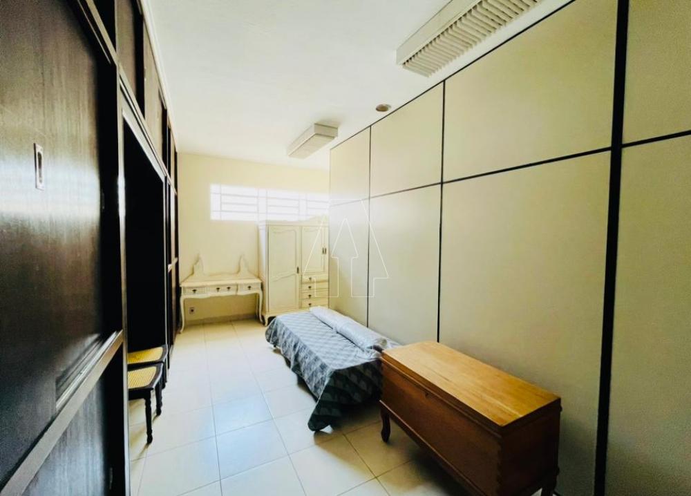 Comprar Comercial / Casa em Ara&ccedil;atuba R$ 750.000,00 - Foto 13