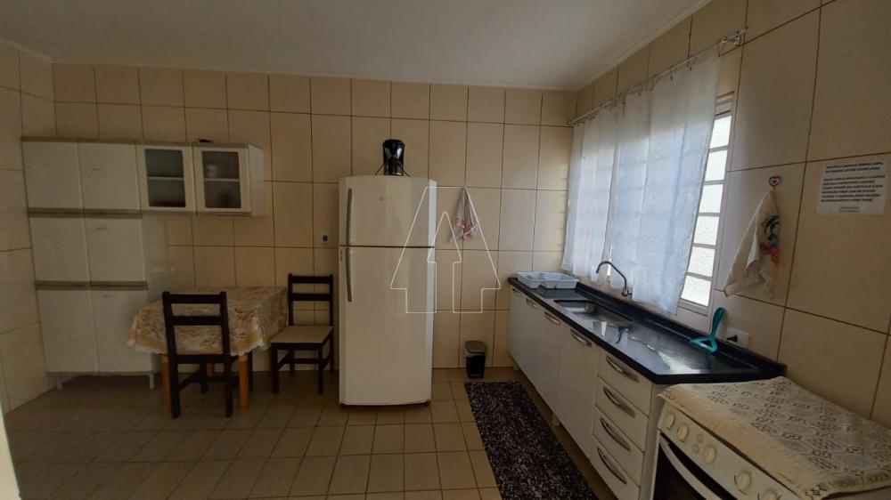 Alugar Casa / Sobrado em Ara&ccedil;atuba R$ 1.400,00 - Foto 15