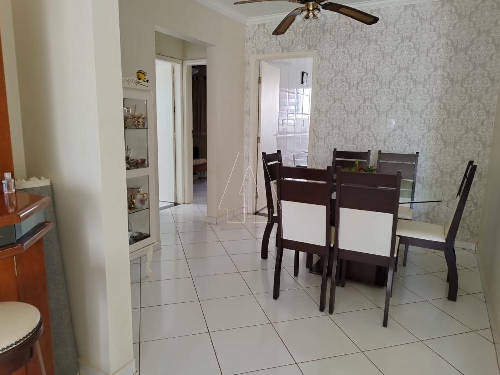 Comprar Apartamento / Padr&atilde;o em Ara&ccedil;atuba R$ 300.000,00 - Foto 2