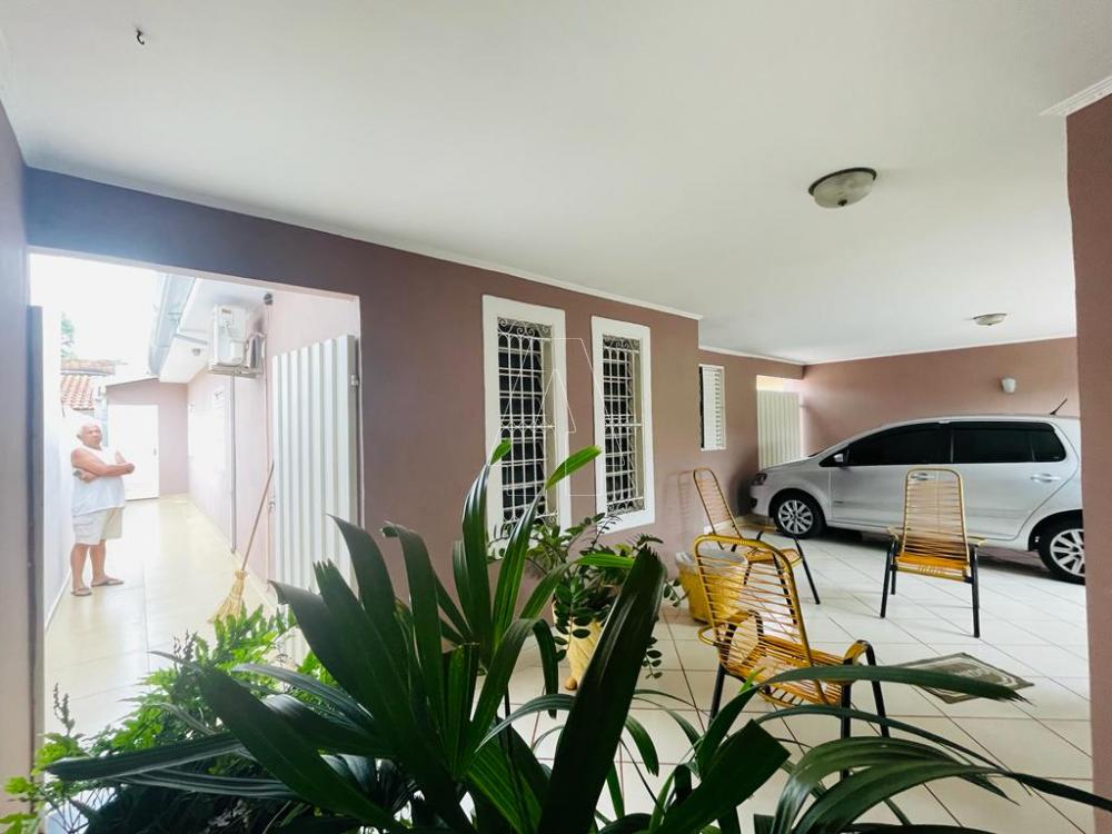 Comprar Casa / Residencial em Ara&ccedil;atuba R$ 360.000,00 - Foto 2