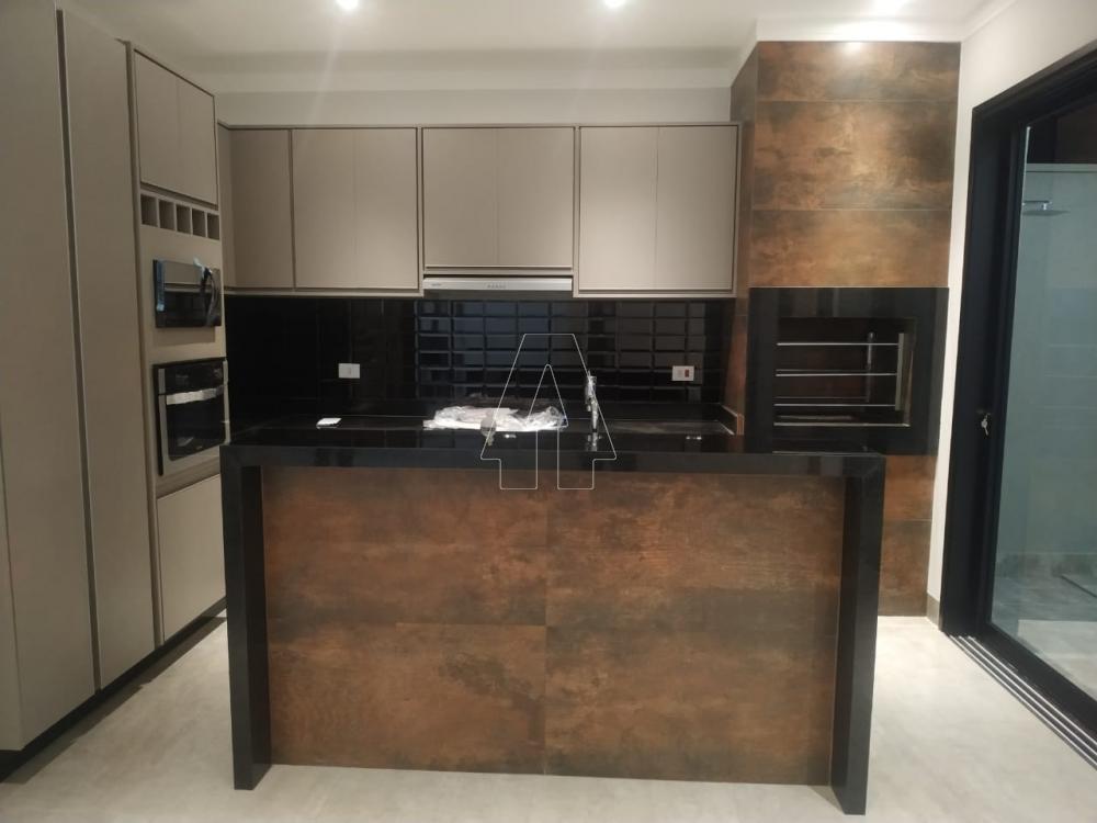 Comprar Casa / Condom&iacute;nio em Ara&ccedil;atuba R$ 980.000,00 - Foto 4