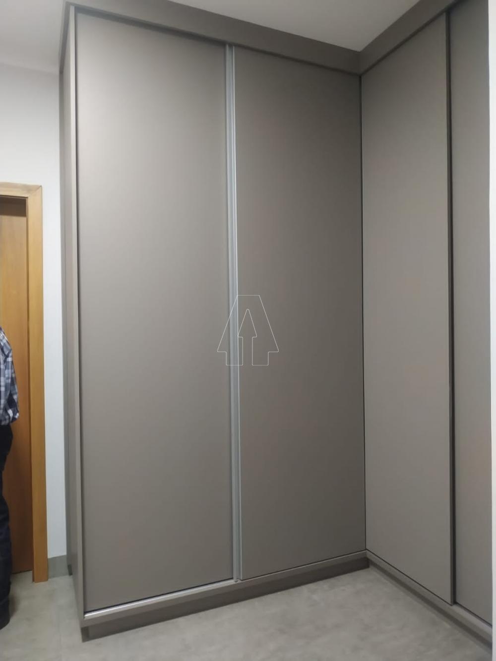 Comprar Casa / Condom&iacute;nio em Ara&ccedil;atuba R$ 980.000,00 - Foto 13