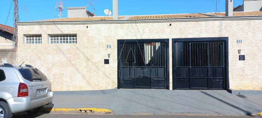 Comprar Casa / Residencial em Ara&ccedil;atuba R$ 850.000,00 - Foto 1