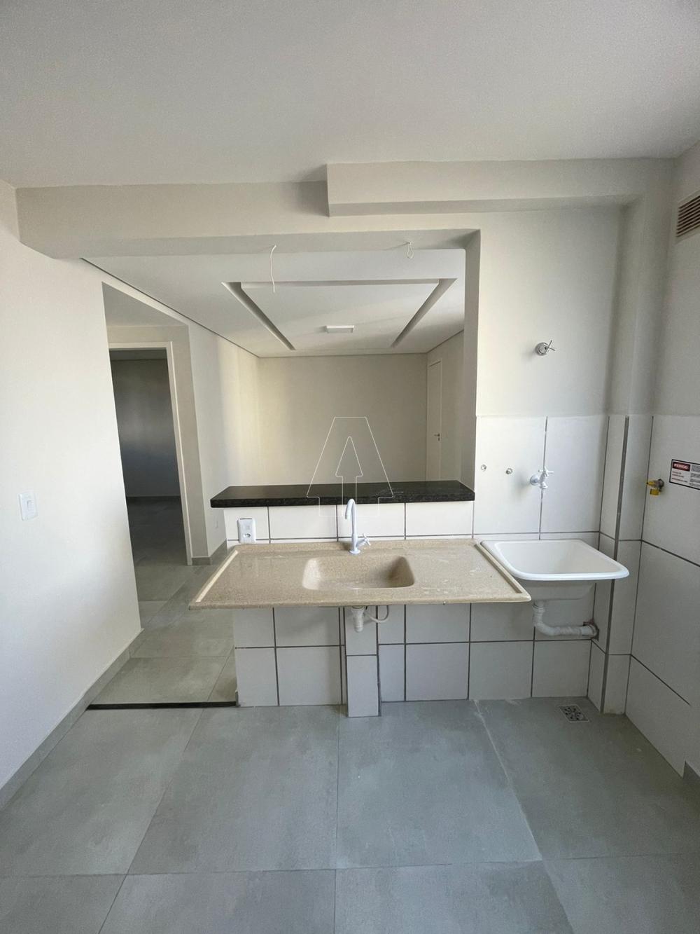 Comprar Apartamento / Padr&atilde;o em Ara&ccedil;atuba R$ 150.000,00 - Foto 4
