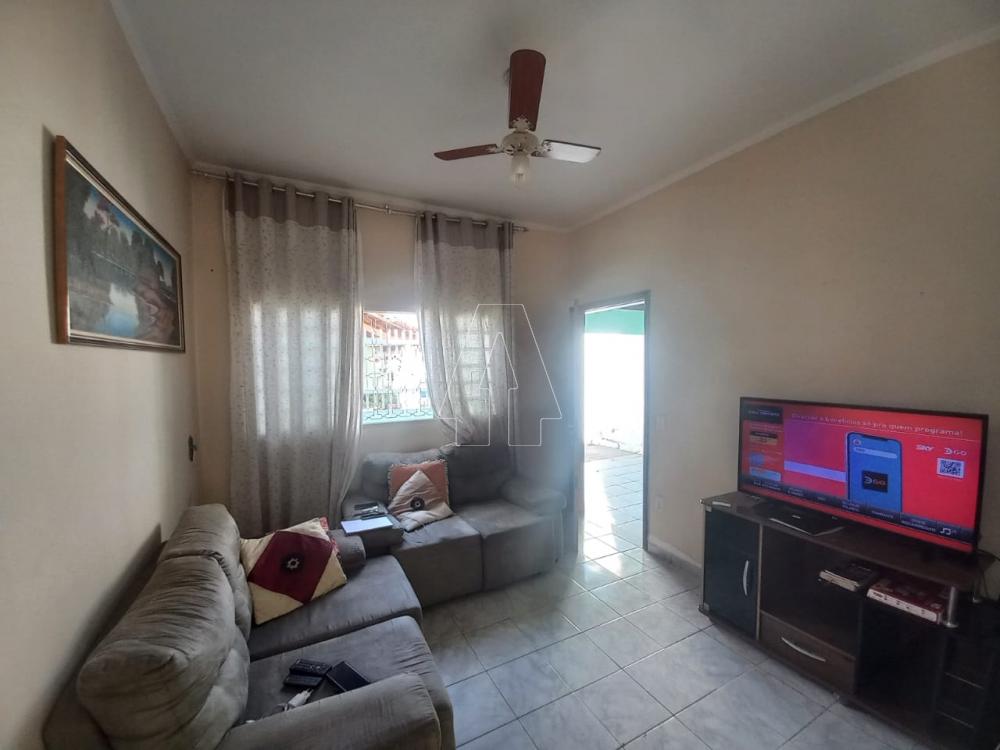 Comprar Casa / Residencial em Ara&ccedil;atuba R$ 320.000,00 - Foto 1