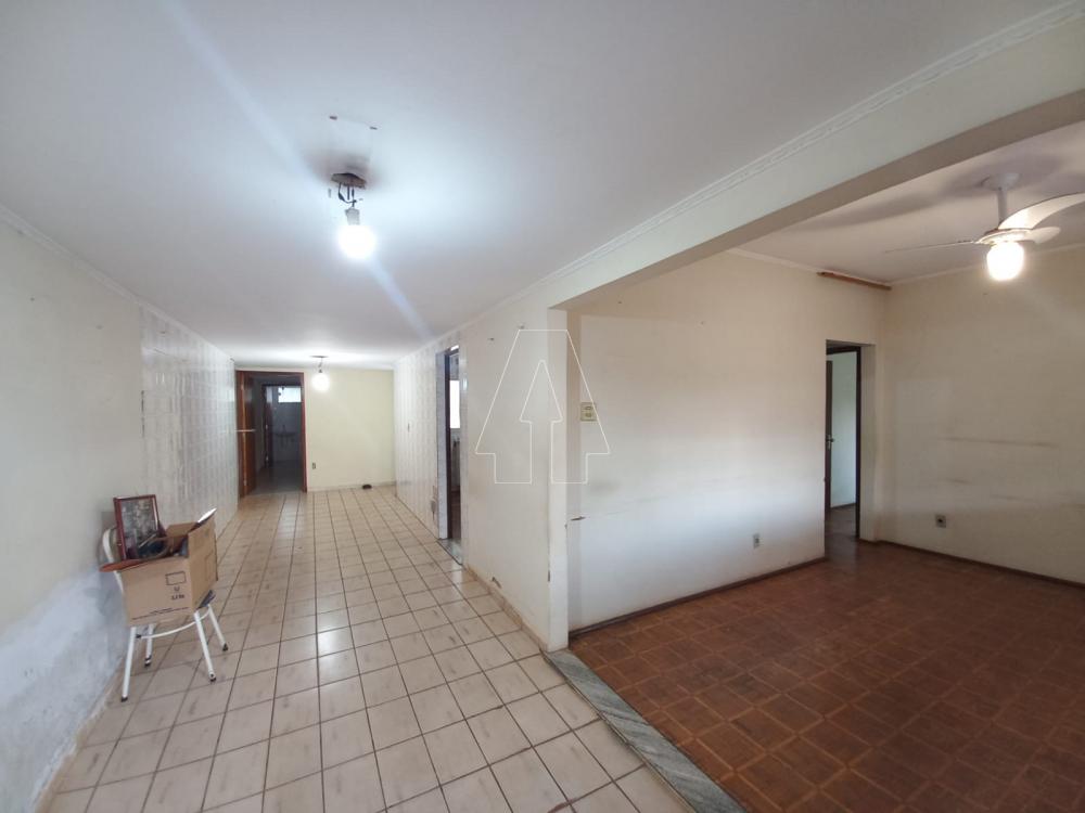 Comprar Casa / Residencial em Ara&ccedil;atuba R$ 260.000,00 - Foto 2
