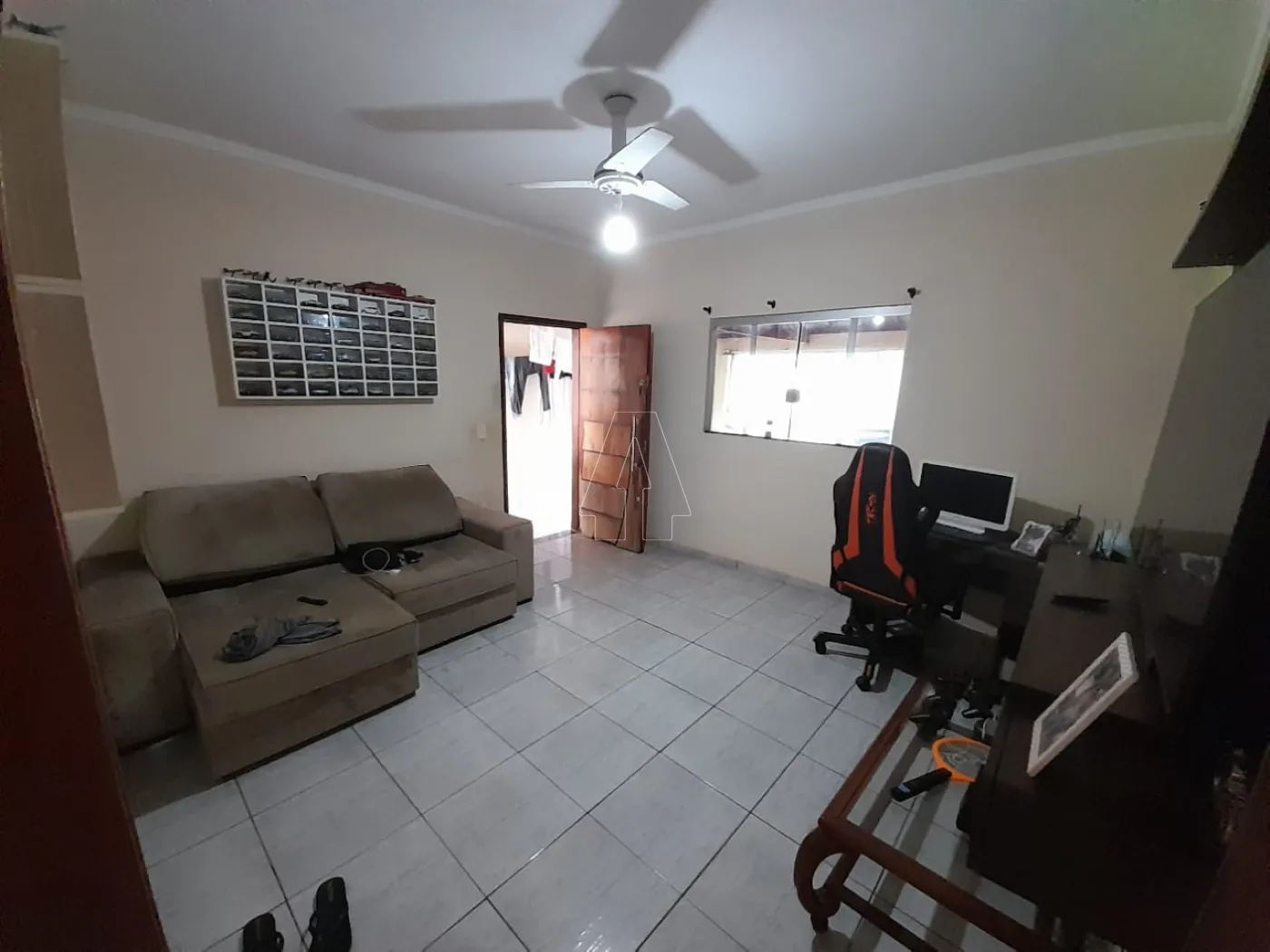 Comprar Casa / Residencial em Ara&ccedil;atuba R$ 250.000,00 - Foto 3