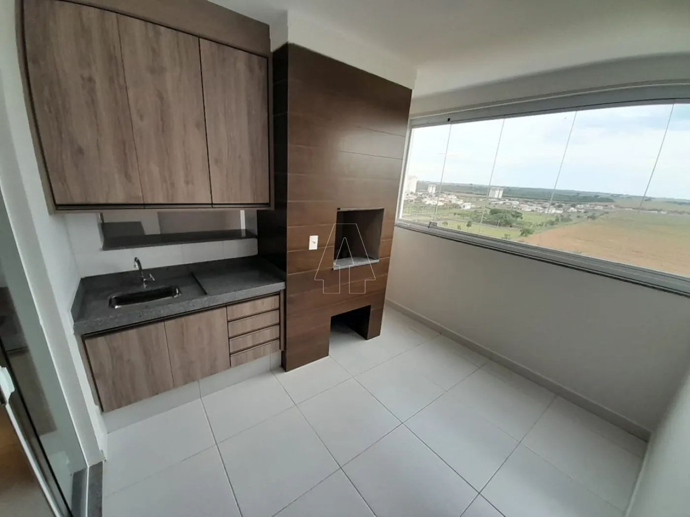 Alugar Apartamento / Padr&atilde;o em Ara&ccedil;atuba R$ 3.000,00 - Foto 14
