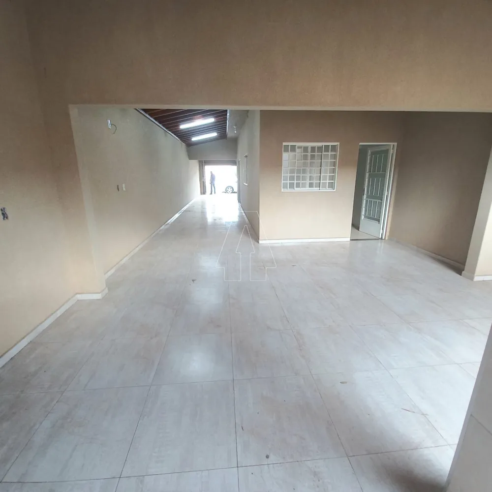 Alugar Casa / Residencial em Ara&ccedil;atuba R$ 2.000,00 - Foto 3
