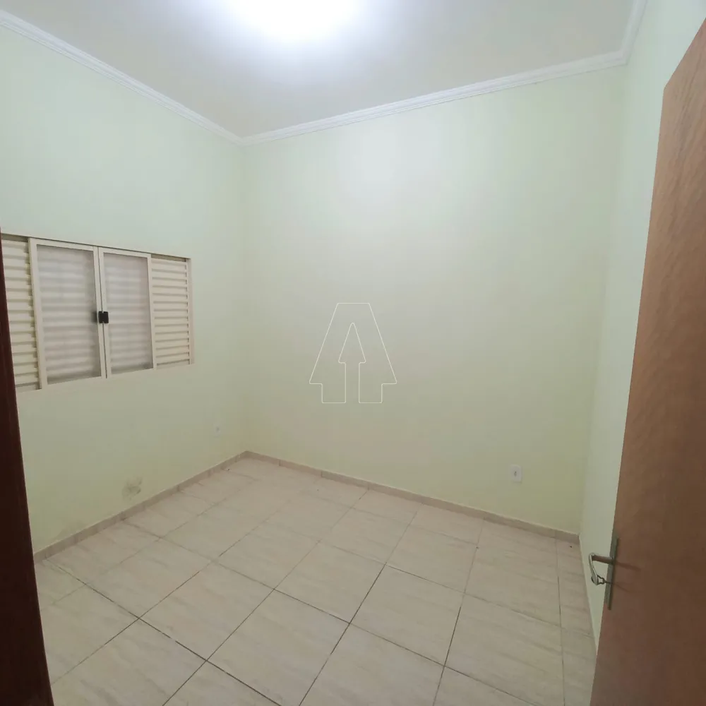 Alugar Casa / Residencial em Ara&ccedil;atuba R$ 2.000,00 - Foto 7