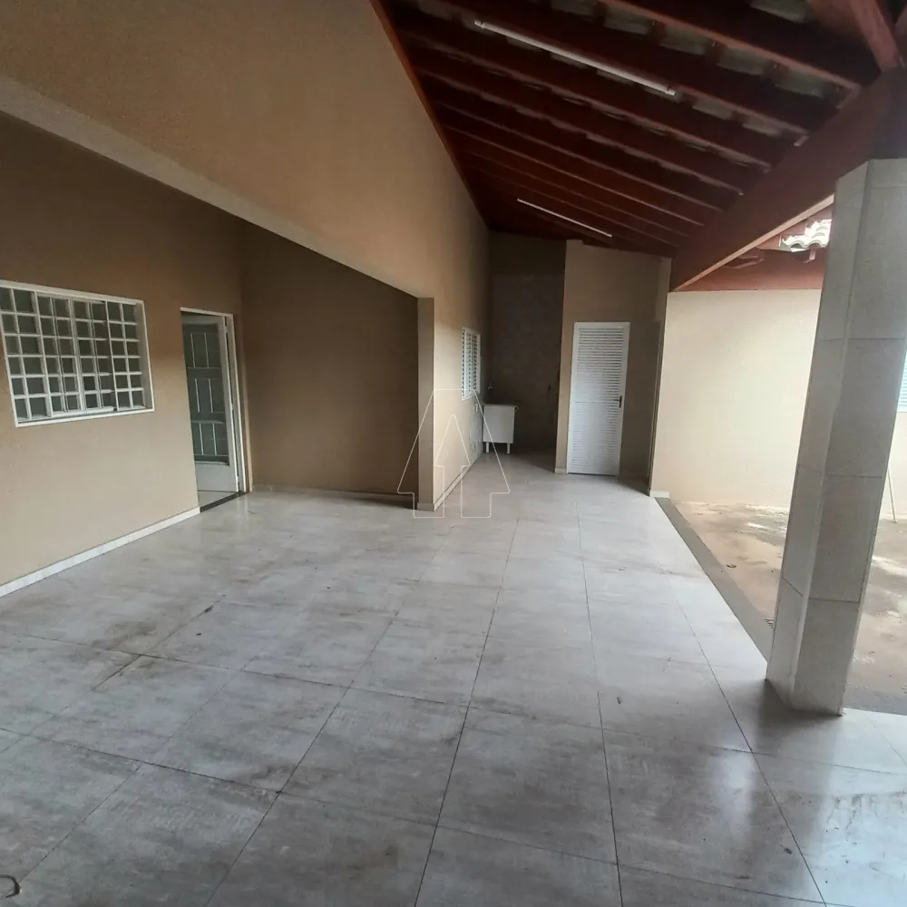 Alugar Casa / Residencial em Ara&ccedil;atuba R$ 2.000,00 - Foto 16
