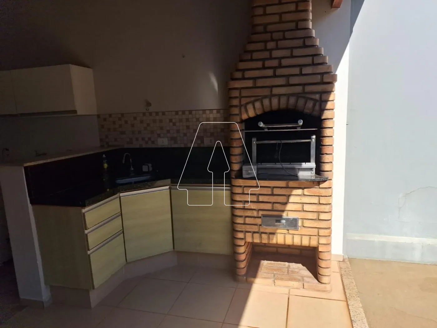 Comprar Casa / Residencial em Ara&ccedil;atuba R$ 550.000,00 - Foto 21
