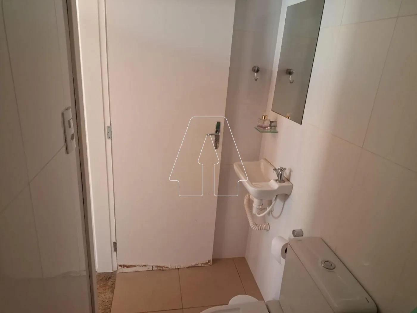 Comprar Casa / Residencial em Ara&ccedil;atuba R$ 550.000,00 - Foto 4