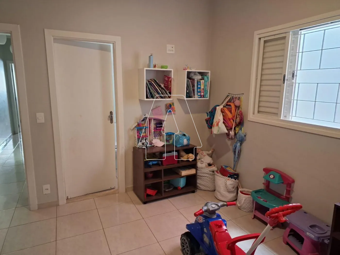 Comprar Casa / Residencial em Ara&ccedil;atuba R$ 550.000,00 - Foto 10