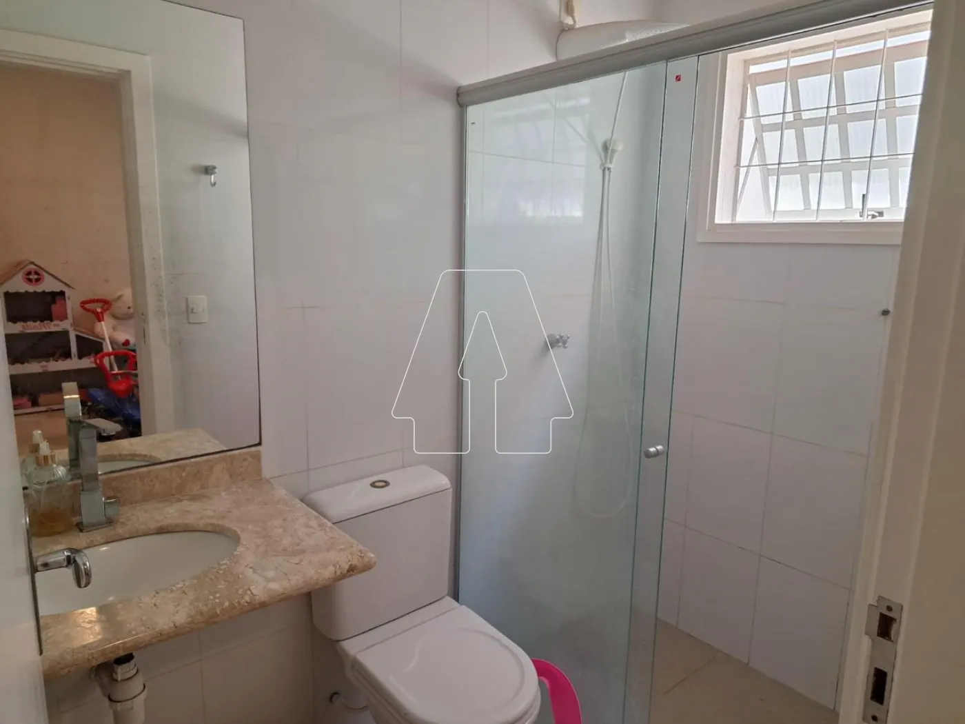 Comprar Casa / Residencial em Ara&ccedil;atuba R$ 550.000,00 - Foto 17