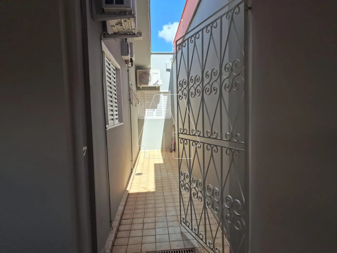 Comprar Casa / Residencial em Ara&ccedil;atuba R$ 550.000,00 - Foto 26