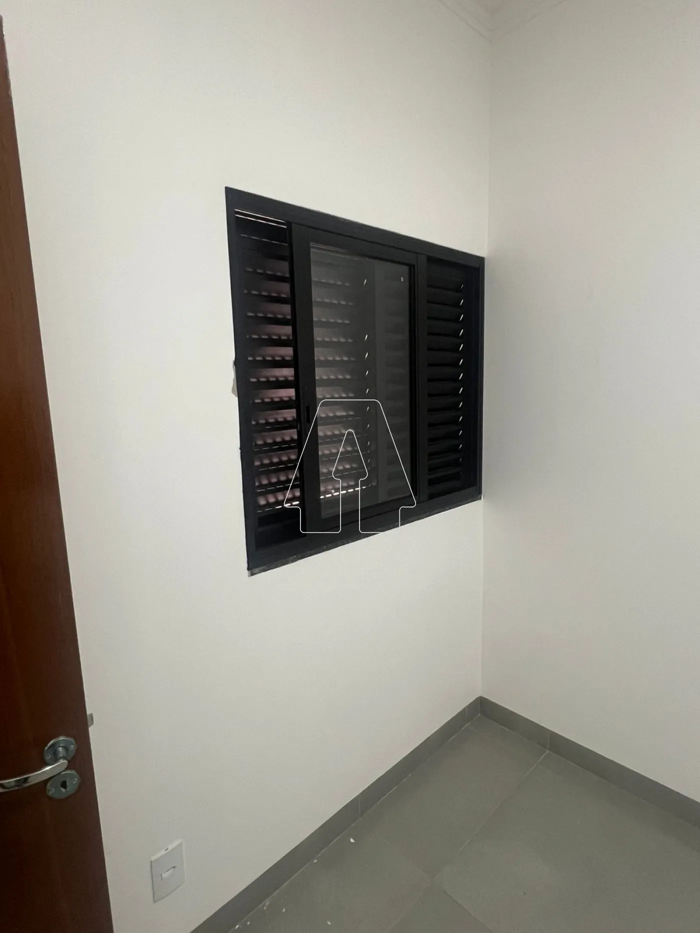 Comprar Casa / Residencial em Ara&ccedil;atuba R$ 380.000,00 - Foto 9
