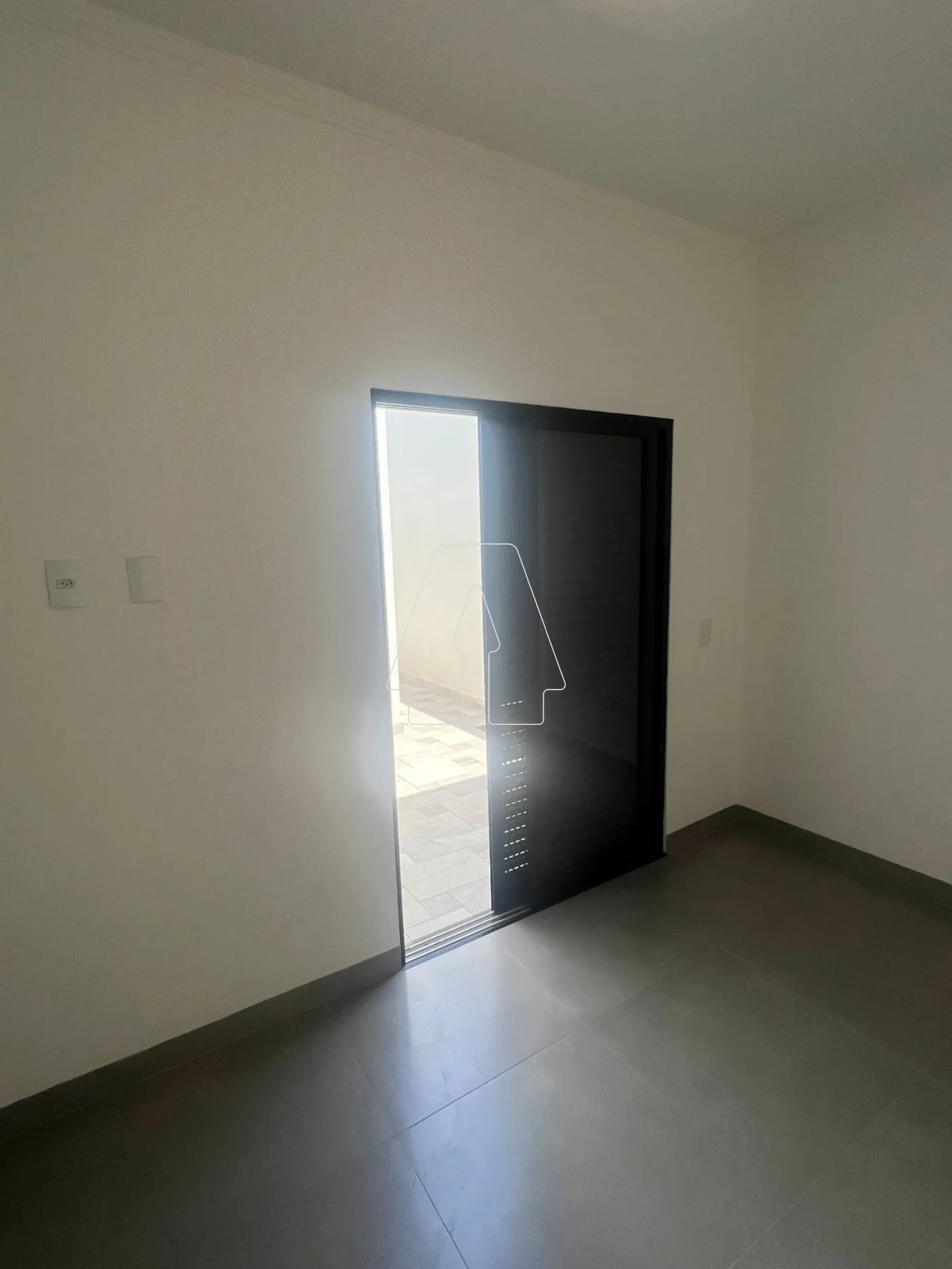 Comprar Casa / Residencial em Ara&ccedil;atuba R$ 380.000,00 - Foto 10