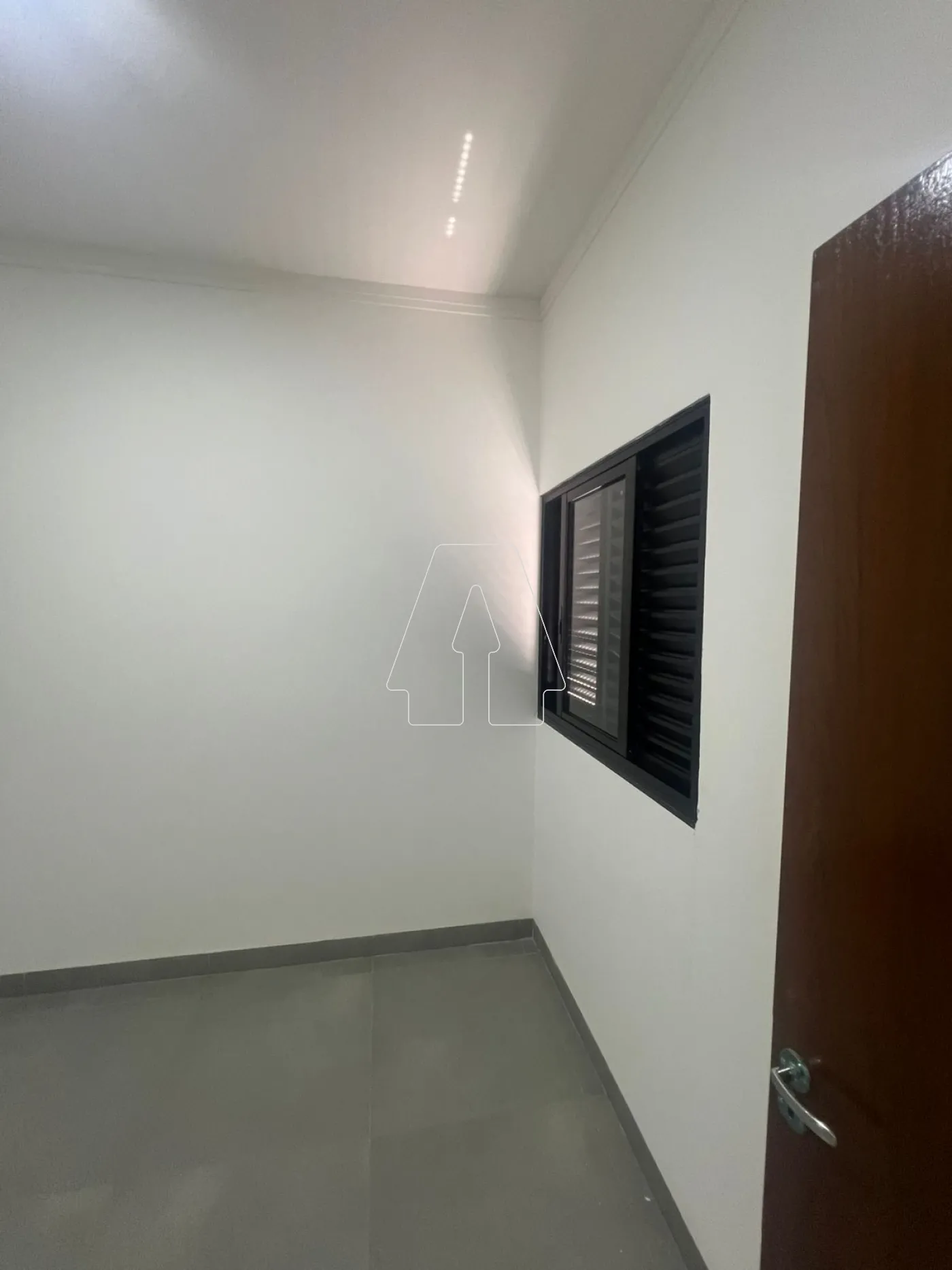 Comprar Casa / Residencial em Ara&ccedil;atuba R$ 380.000,00 - Foto 14