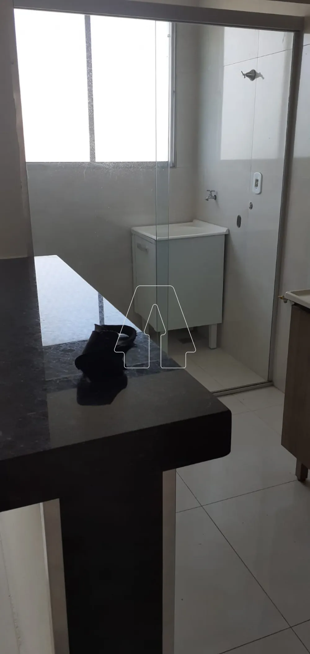 Comprar Apartamento / Padr&atilde;o em Ara&ccedil;atuba R$ 130.000,00 - Foto 2