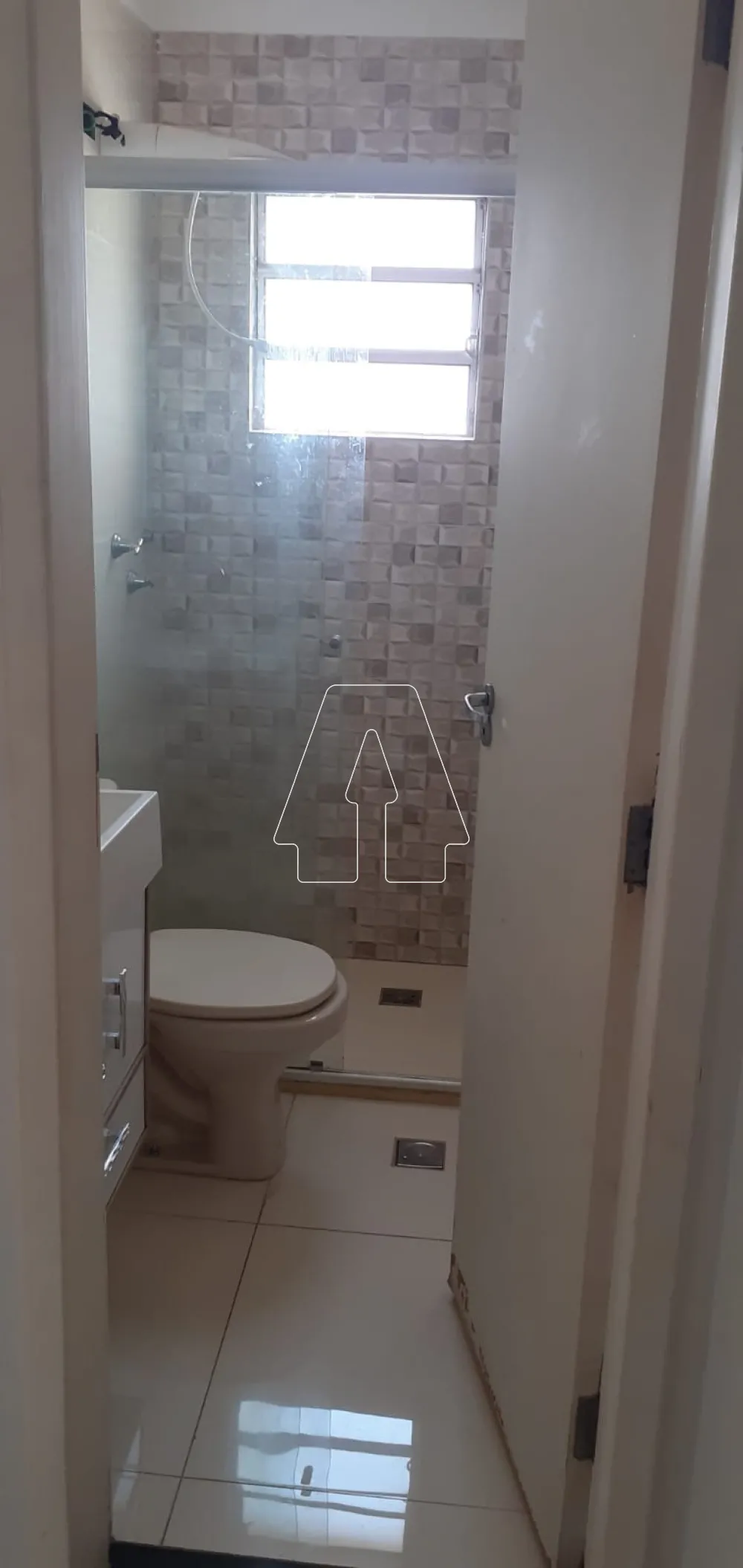 Comprar Apartamento / Padr&atilde;o em Ara&ccedil;atuba R$ 130.000,00 - Foto 7