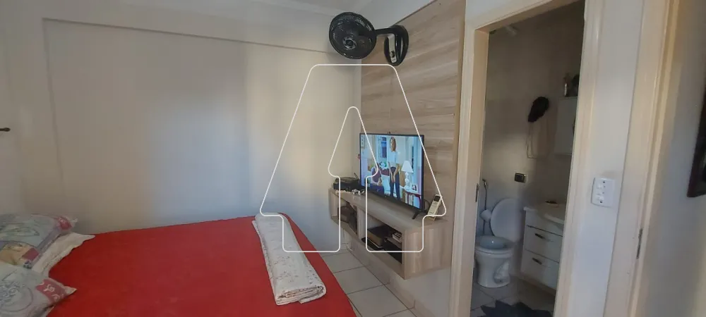 Alugar Apartamento / Padr&atilde;o em Ara&ccedil;atuba R$ 1.800,00 - Foto 11